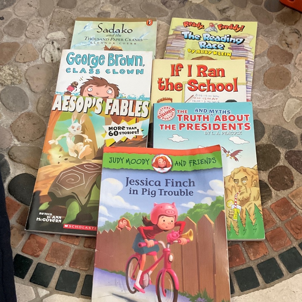 Scholastic Colorful Kids Book Set-7books